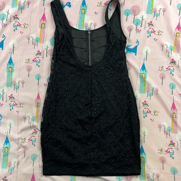 MATERIAL GIRL Black Lace Bodycon Mini Dress - Picture 2 of 4